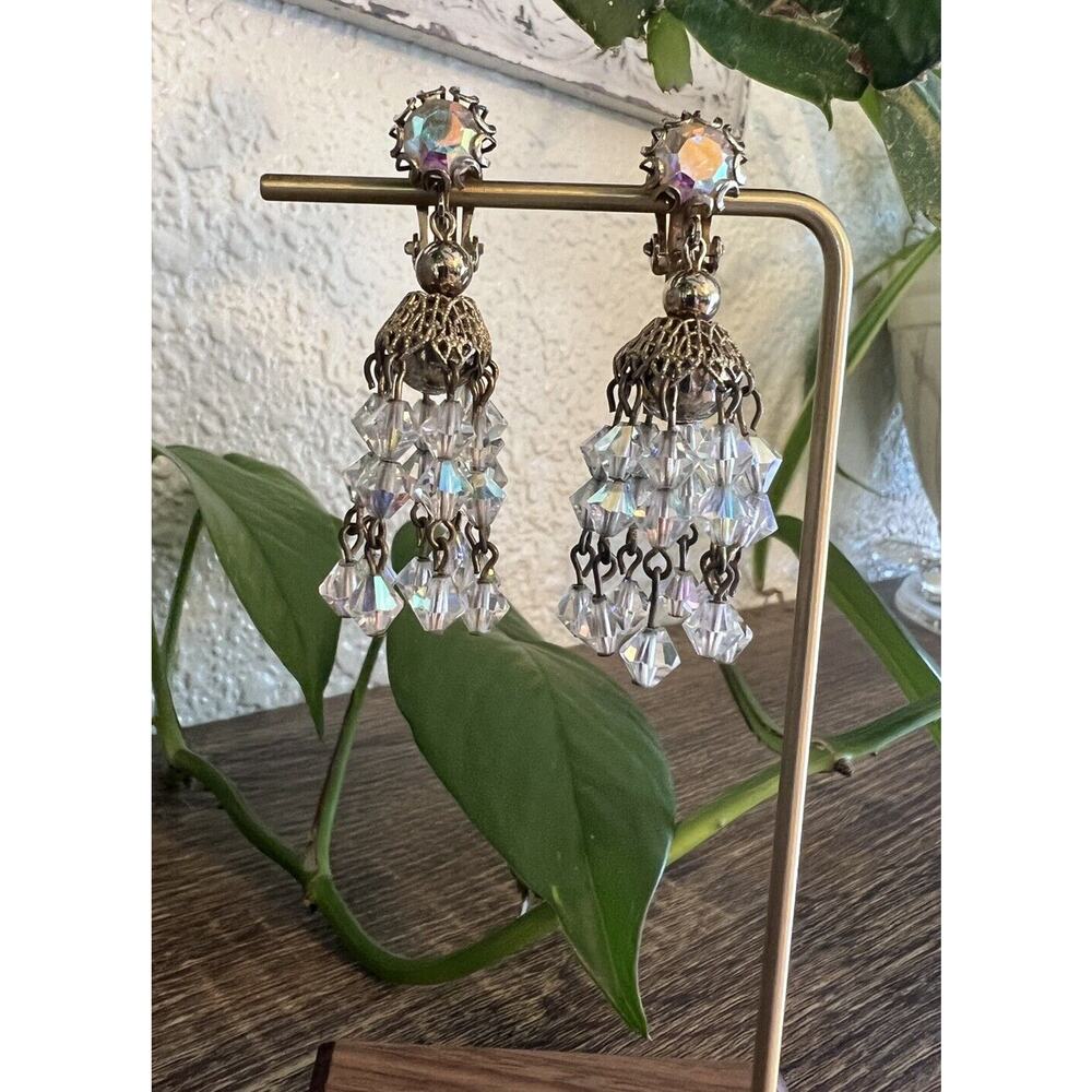 Unique Vintage Gold Tone AB Crystal Dangle‎ Clip on Earrings Rhinestone Filigree